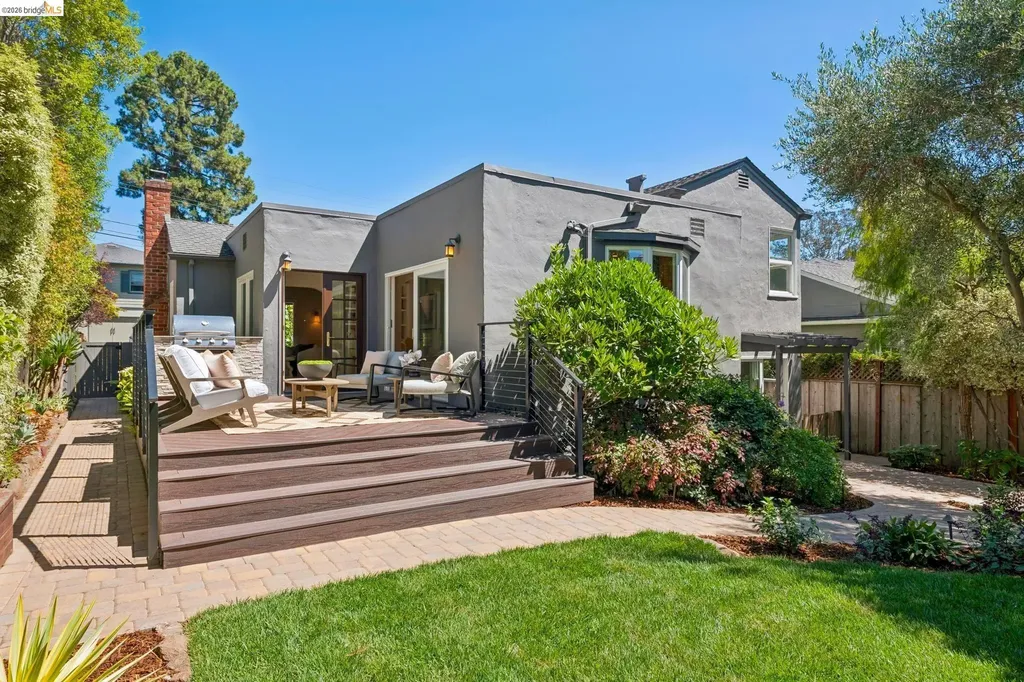 1849 Brentwood Road Oakland CA 94602