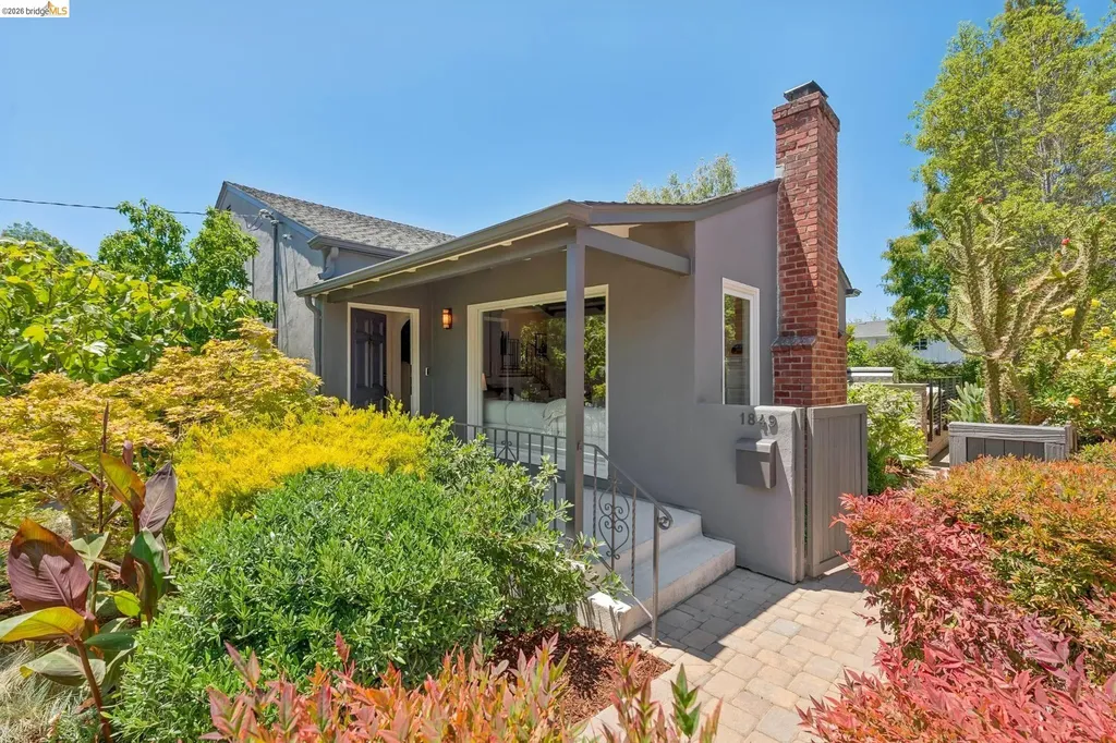 1849 Brentwood Road Oakland CA 94602