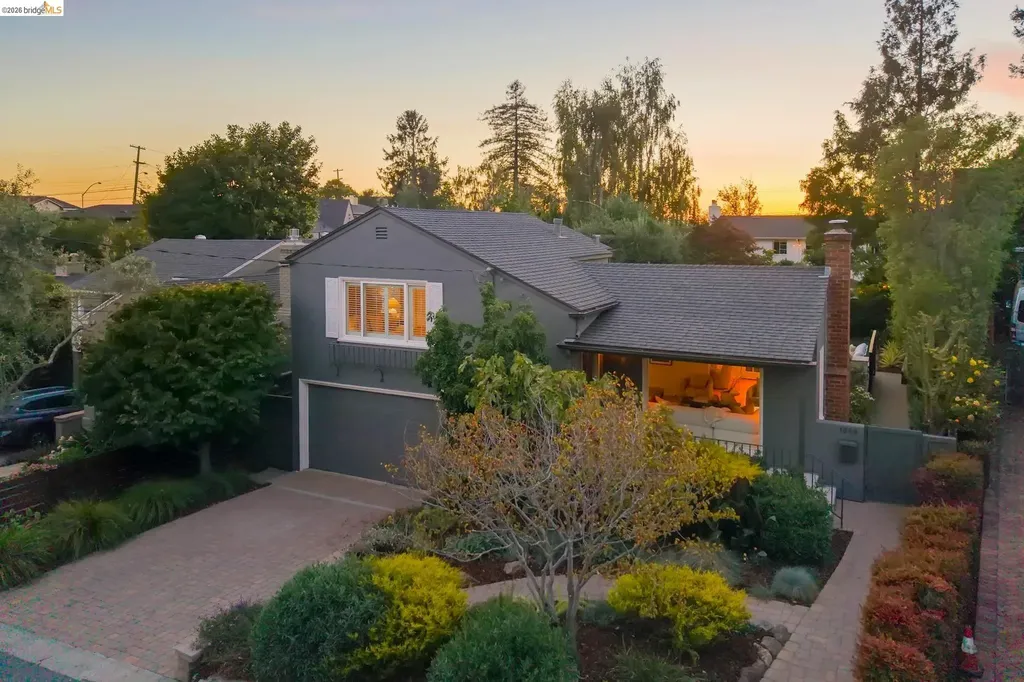 1849 Brentwood Road Oakland CA 94602