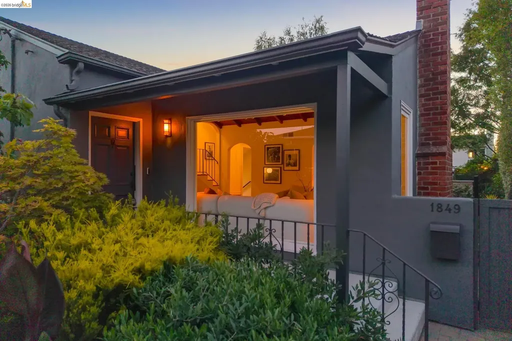 1849 Brentwood Road Oakland CA 94602