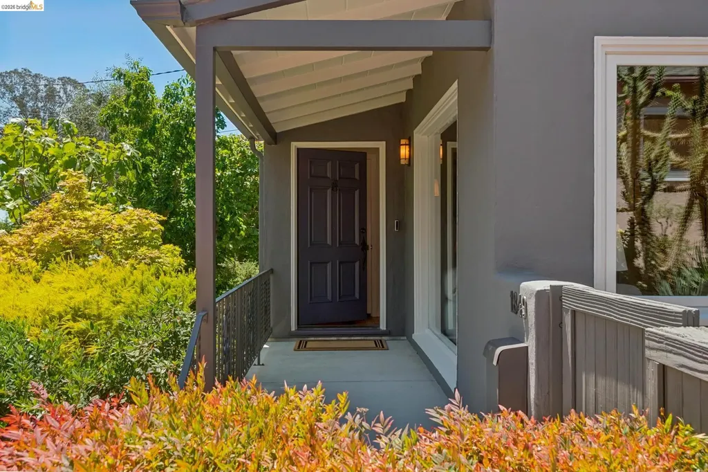 1849 Brentwood Road Oakland CA 94602