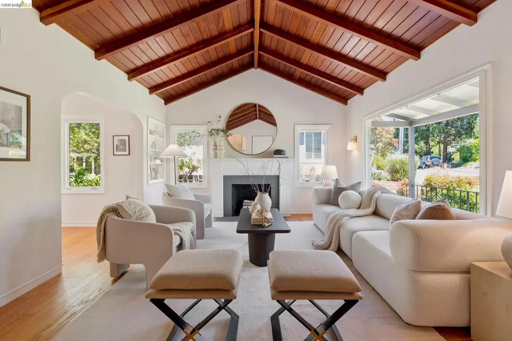 1849 Brentwood Road Oakland CA 94602