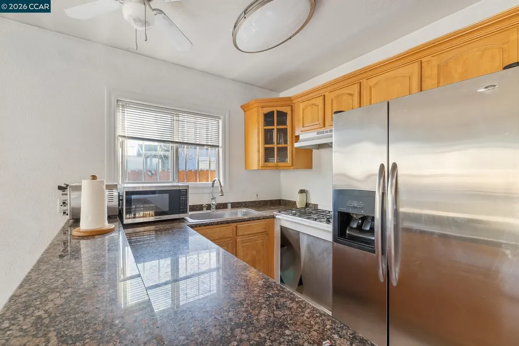 1031 70th Avenue Oakland CA 94621