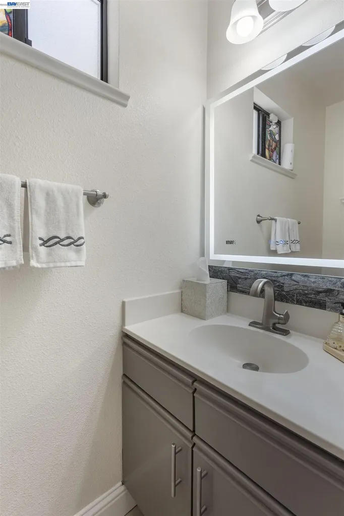 903 Appian Knoll Court El Sobrante CA 94803