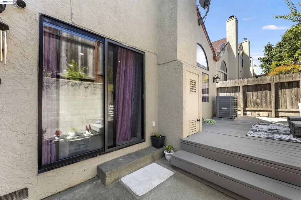 903 Appian Knoll Court El Sobrante CA 94803