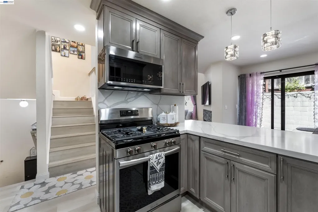 903 Appian Knoll Court El Sobrante CA 94803