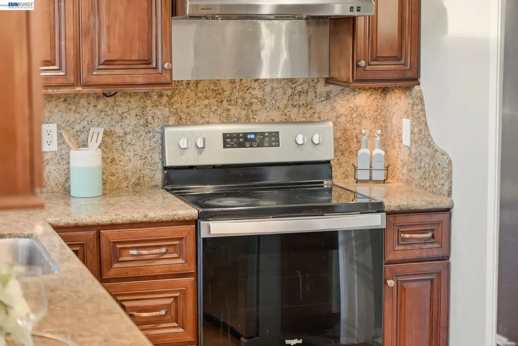 222 Corte San Pablo Fremont CA 94539