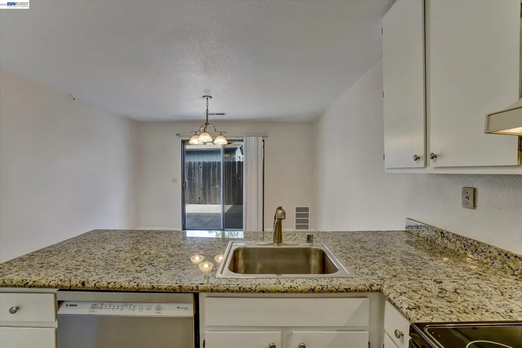 405 Lewis Avenue San Leandro CA 94577