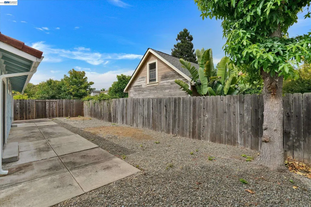 405 Lewis Avenue San Leandro CA 94577
