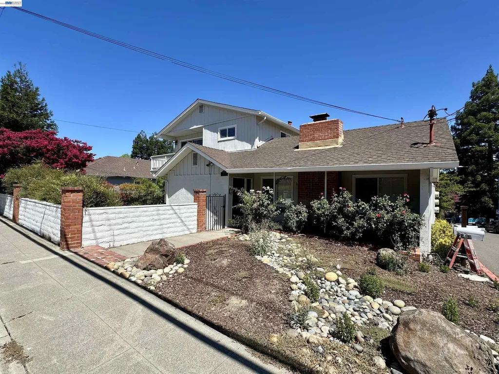 3851 Vineyard Avenue Pleasanton CA 94566