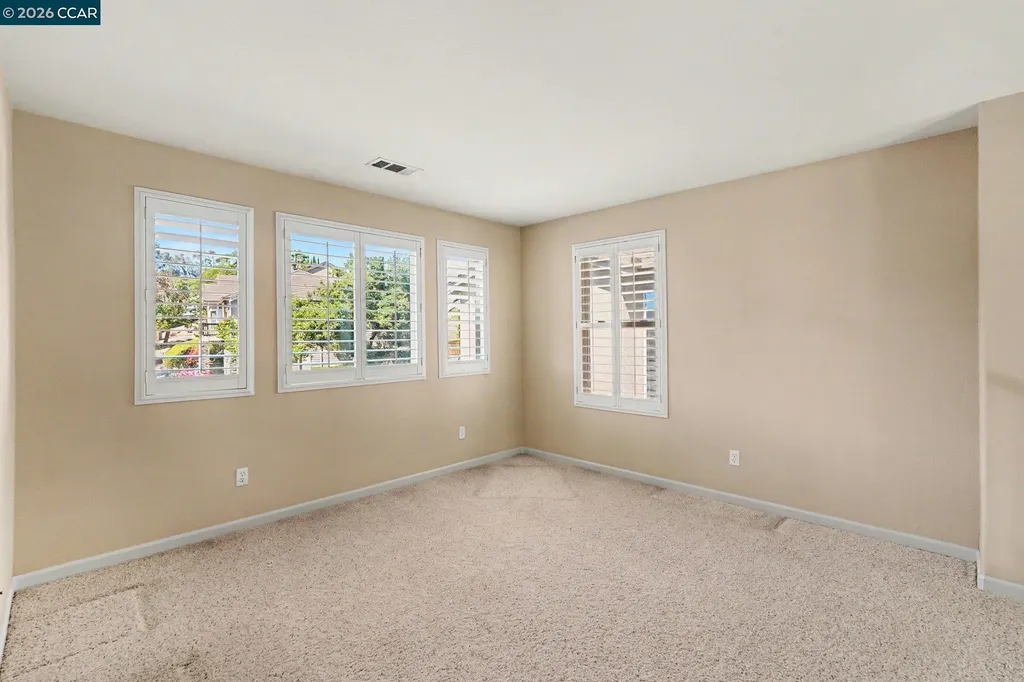 937 Toulouse Way Martinez CA 94553