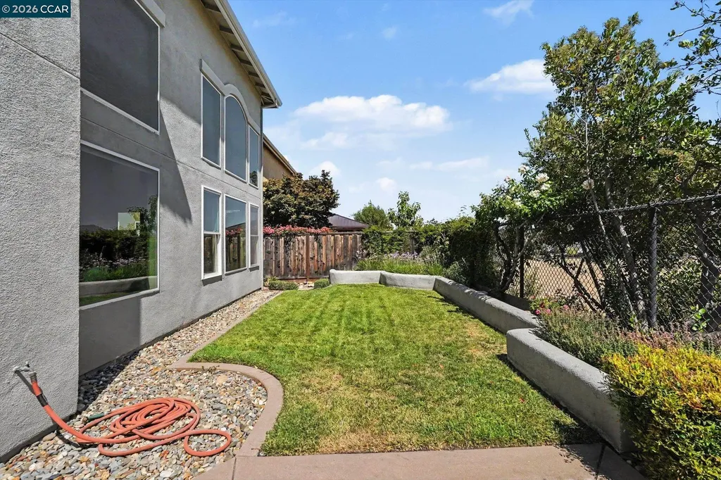 937 Toulouse Way Martinez CA 94553