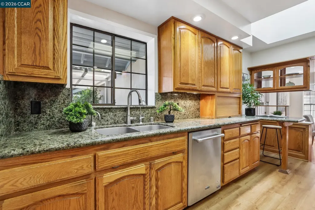 5456 Degnan Drive Martinez CA 94553