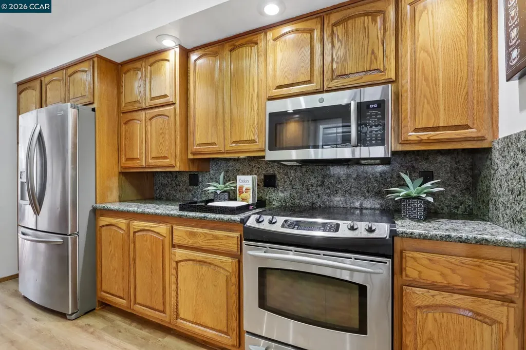 5456 Degnan Drive Martinez CA 94553