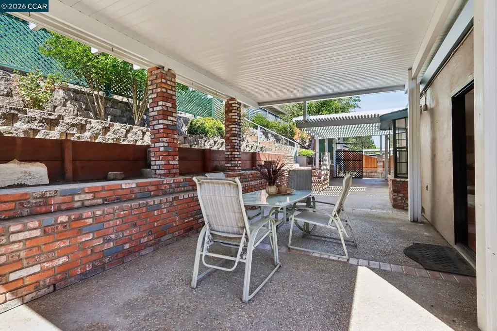 5456 Degnan Drive Martinez CA 94553