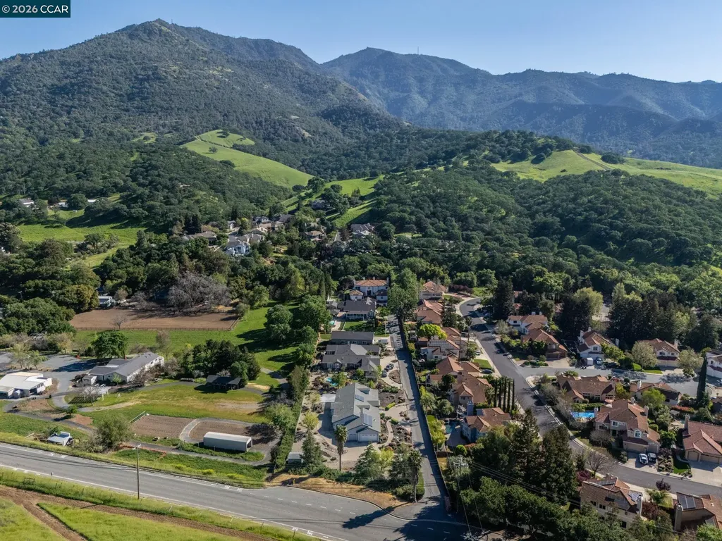 8106 Marsh Creek Road Clayton CA 94517