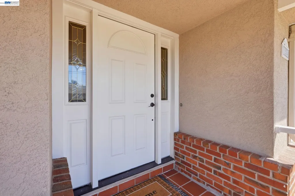 1204 Vistagrand Drive San Leandro CA 94577