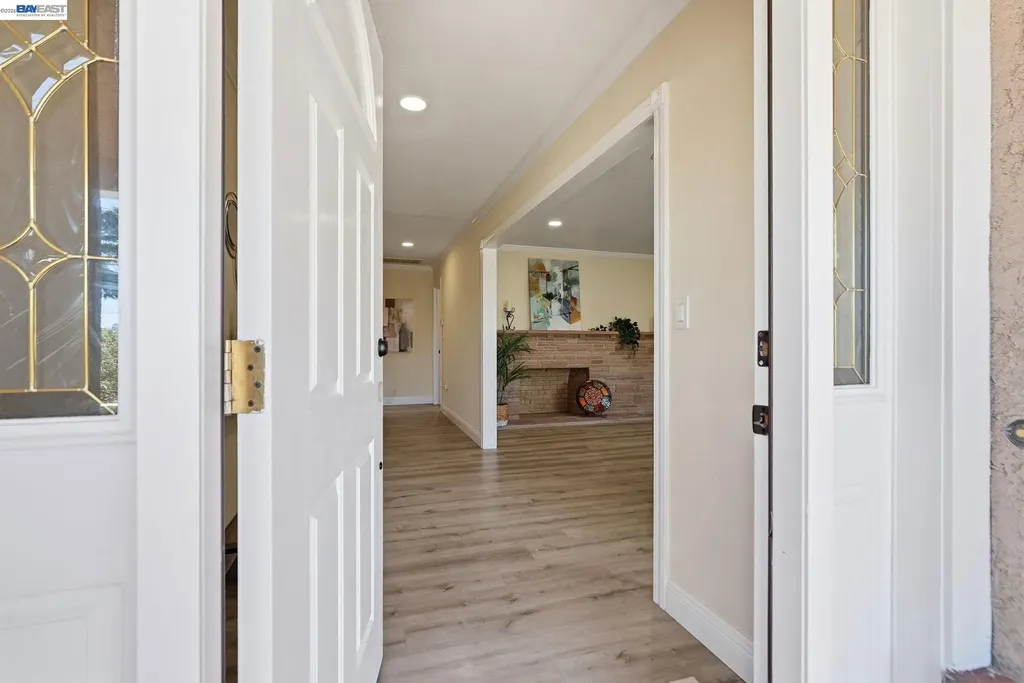 1204 Vistagrand Drive San Leandro CA 94577