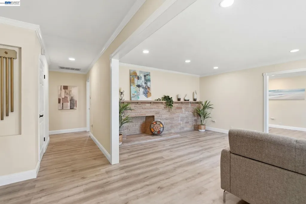1204 Vistagrand Drive San Leandro CA 94577