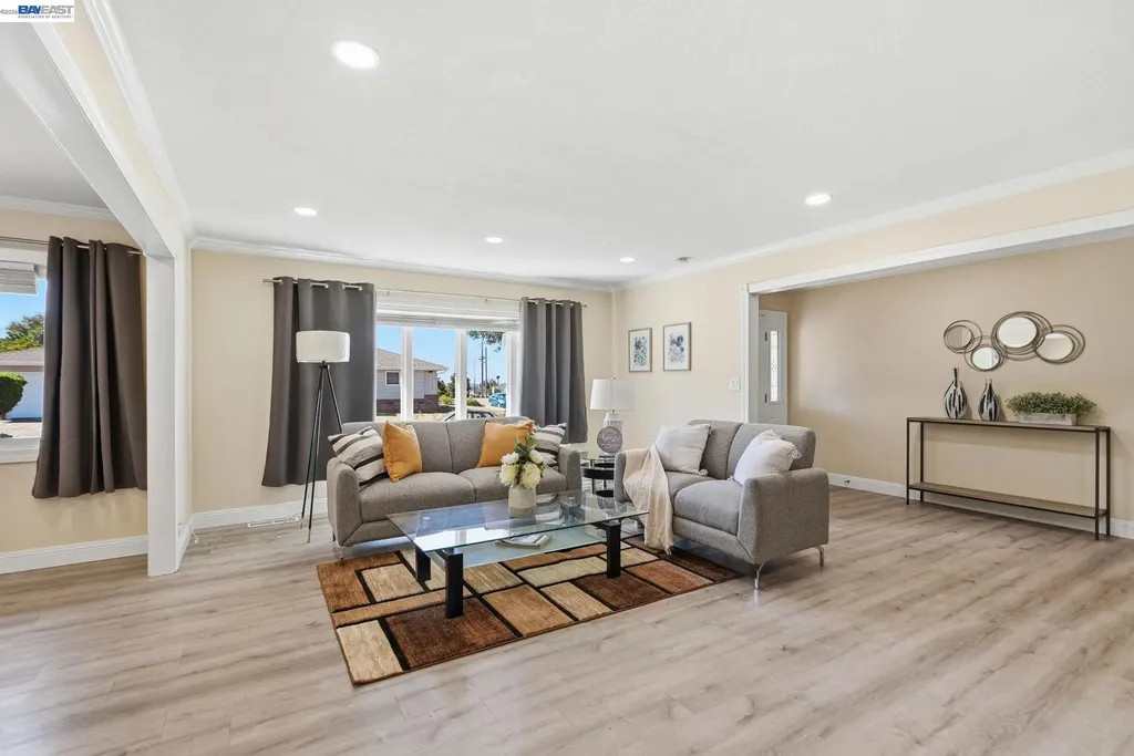 1204 Vistagrand Drive San Leandro CA 94577