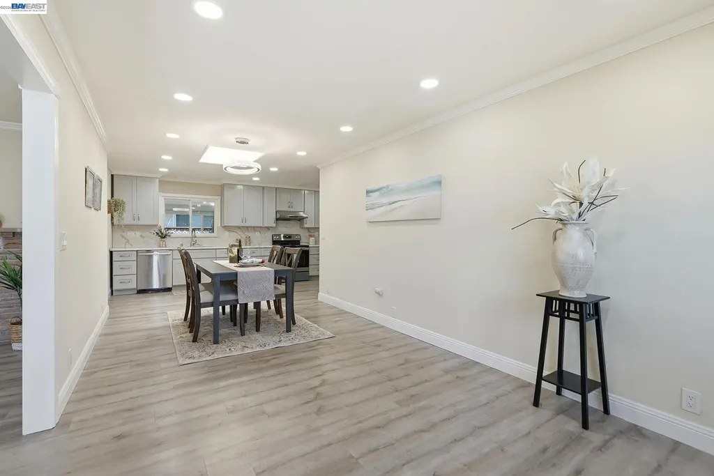 1204 Vistagrand Drive San Leandro CA 94577
