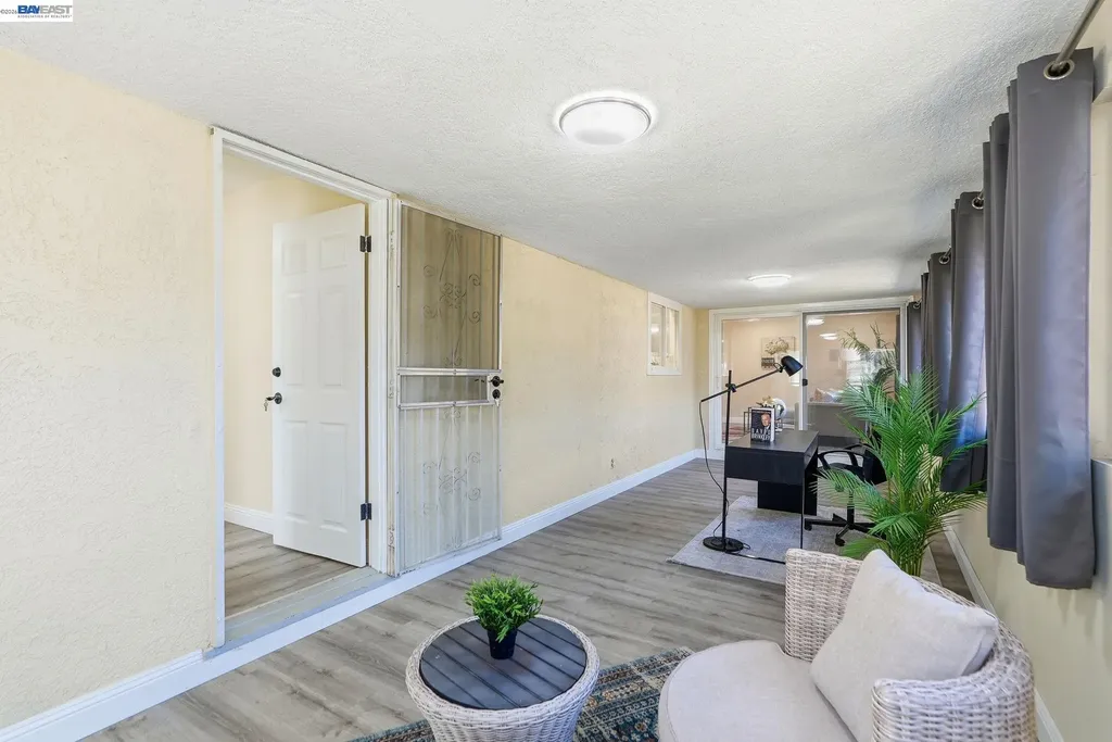 1204 Vistagrand Drive San Leandro CA 94577