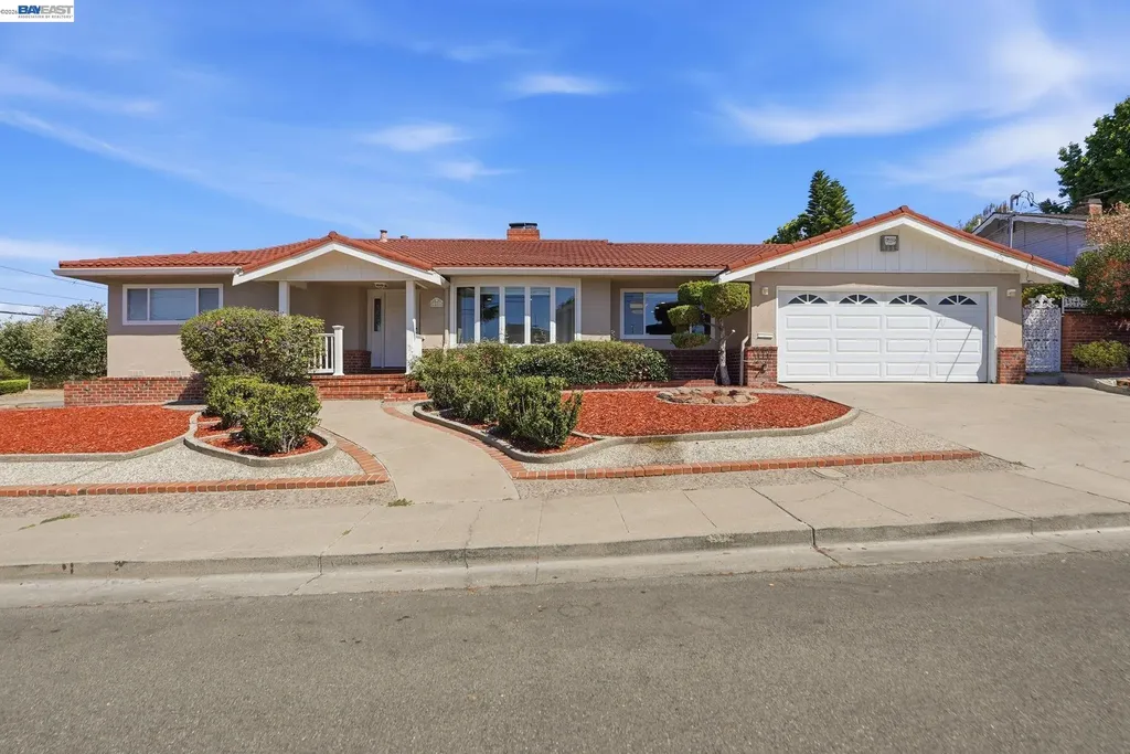 1204 Vistagrand Drive San Leandro CA 94577