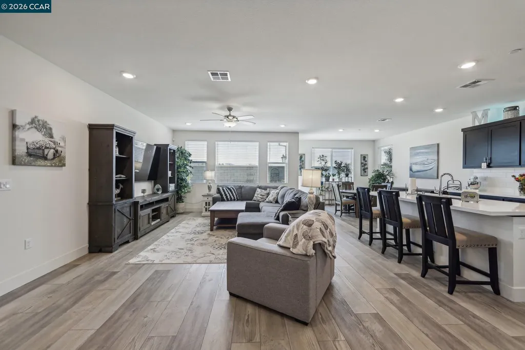 5342 Frisanco Way Antioch CA 94531