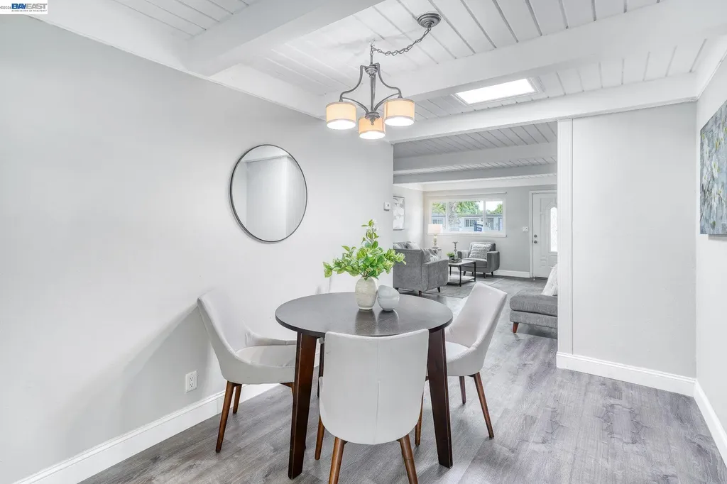 738 Lilly Hayward CA 94544