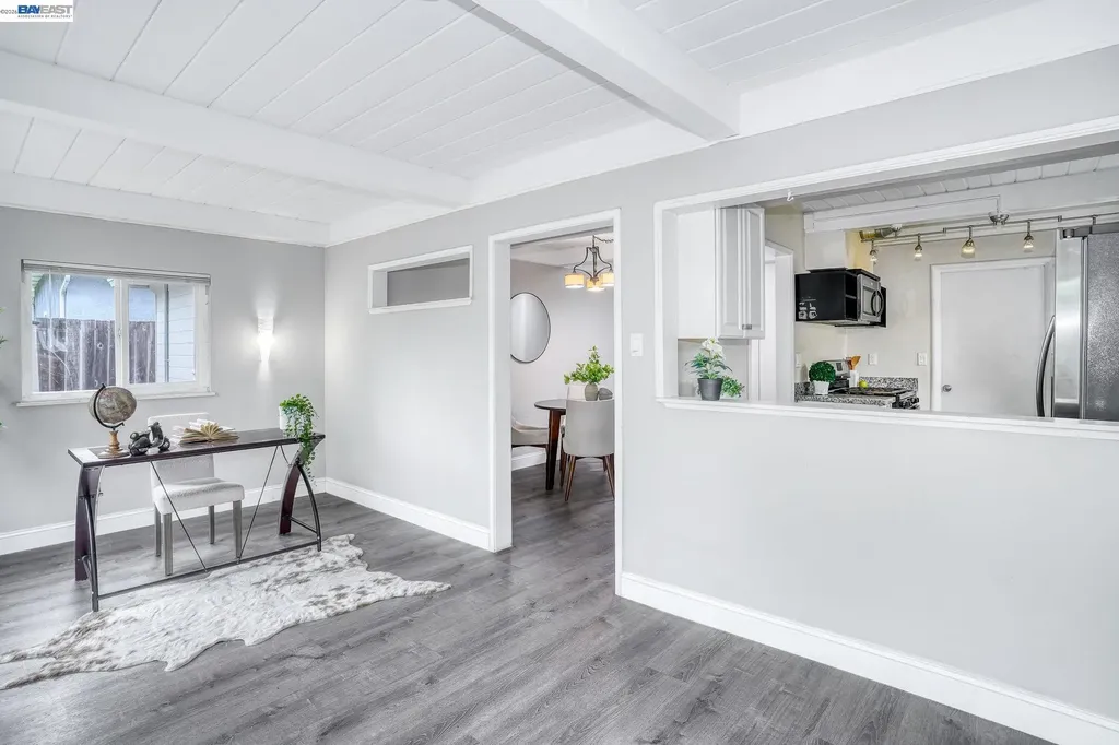 738 Lilly Hayward CA 94544