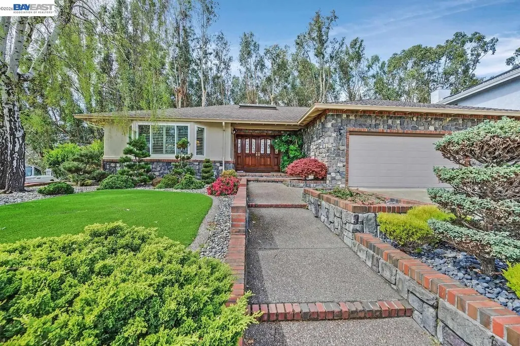 18019 Center Street Castro Valley CA 94546