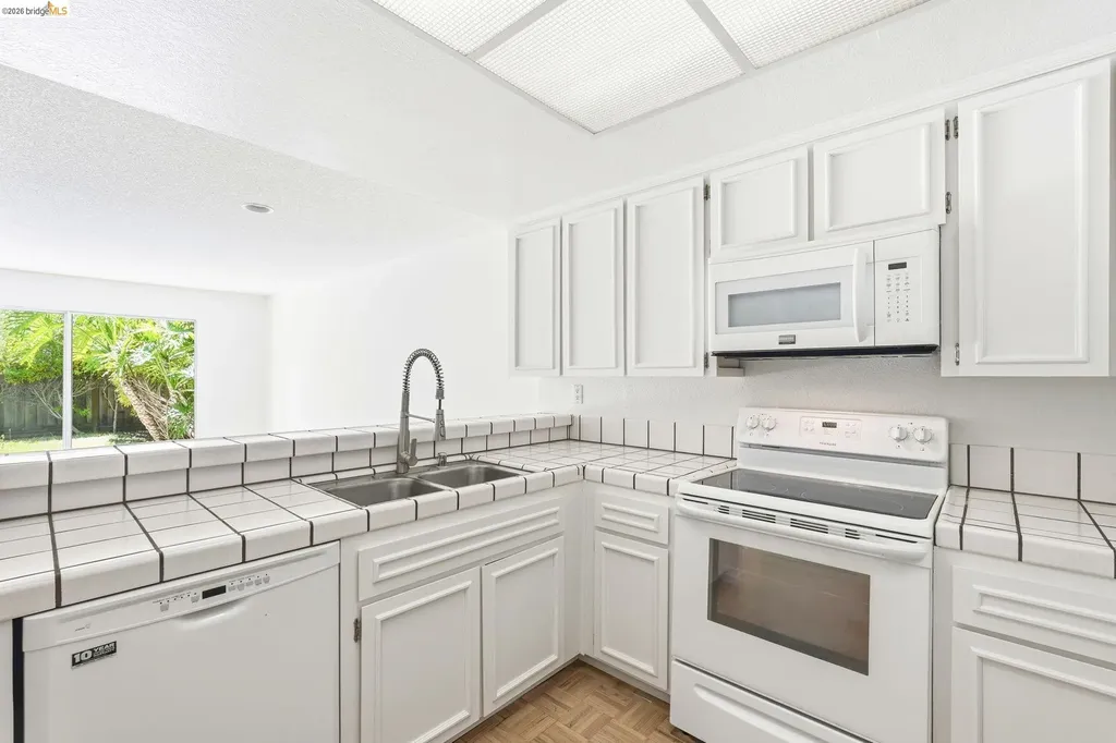 2231 Heathrow Place San Leandro CA 94577