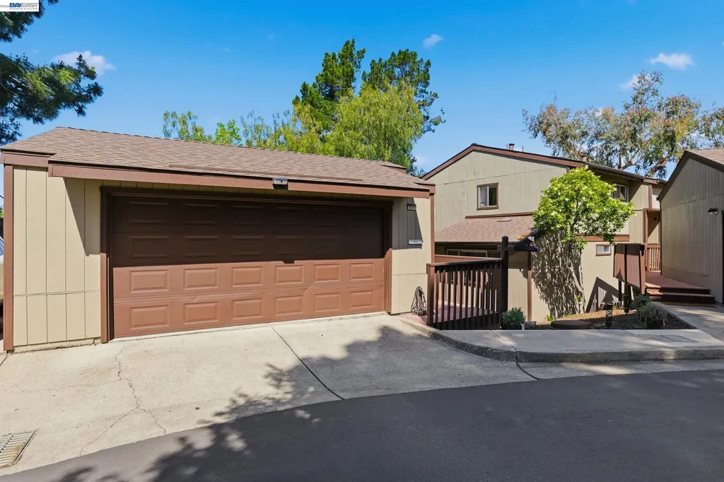 23004 Avis Lane Hayward CA 94541
