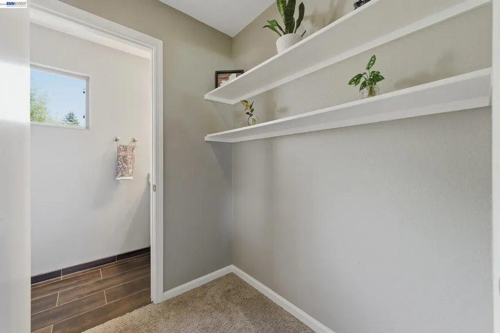 23004 Avis Lane Hayward CA 94541