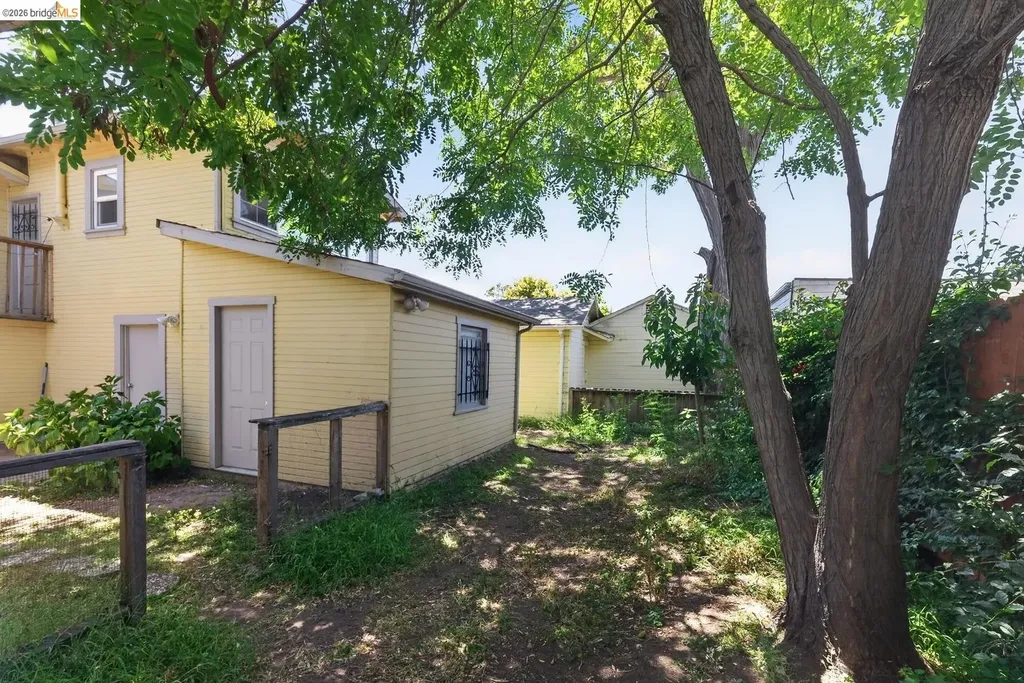 2701 Octavia Street Oakland CA 94619