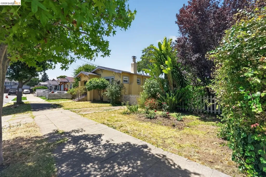 2701 Octavia Street Oakland CA 94619