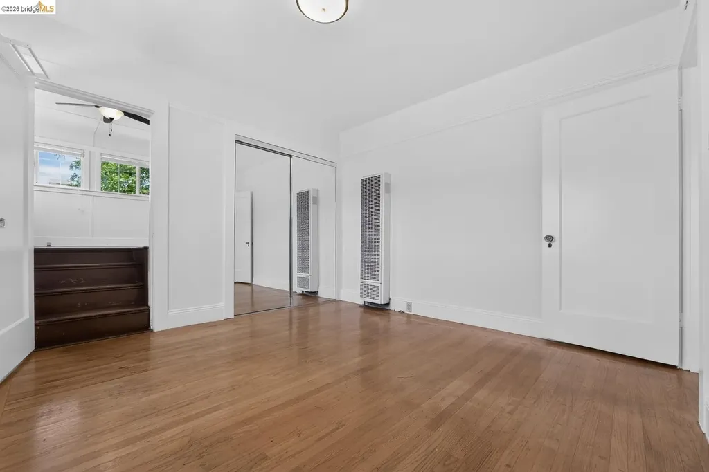 2701 Octavia Street Oakland CA 94619