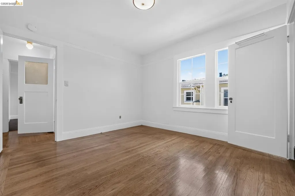 2701 Octavia Street Oakland CA 94619