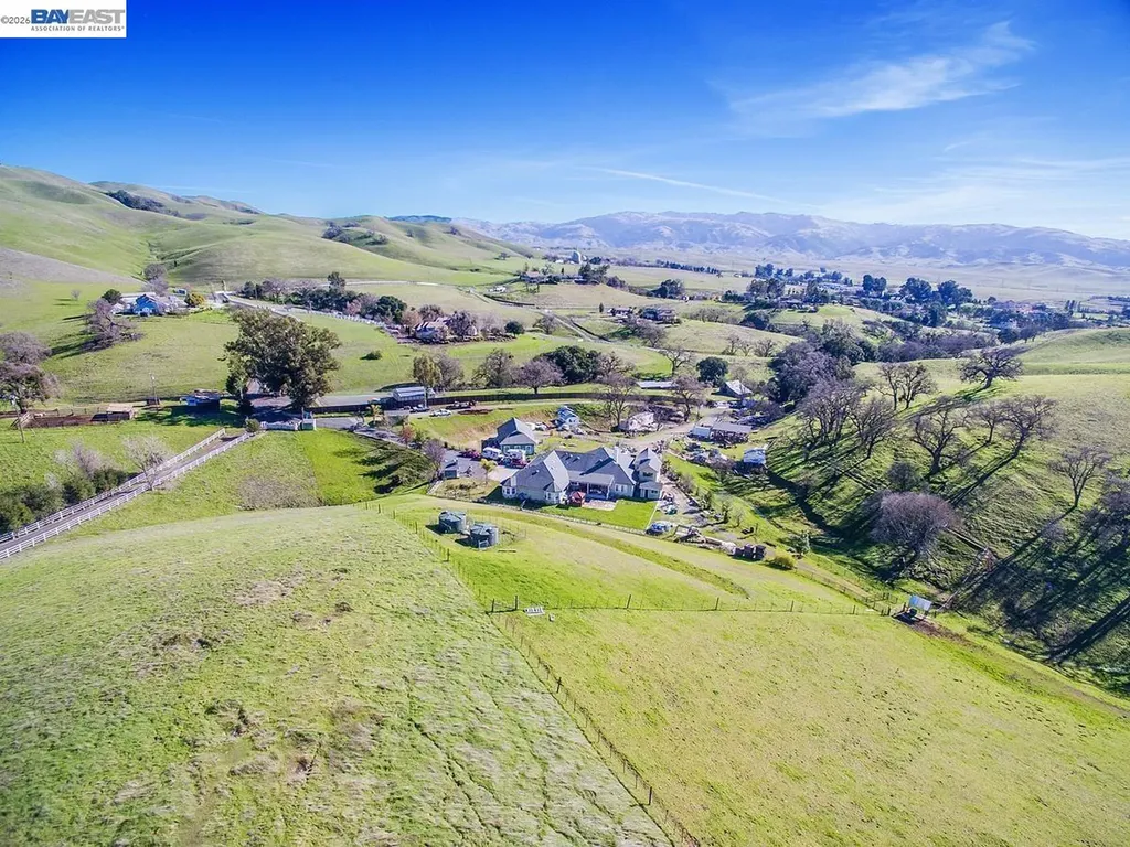 3329 Little Valley Road Sunol CA 94586