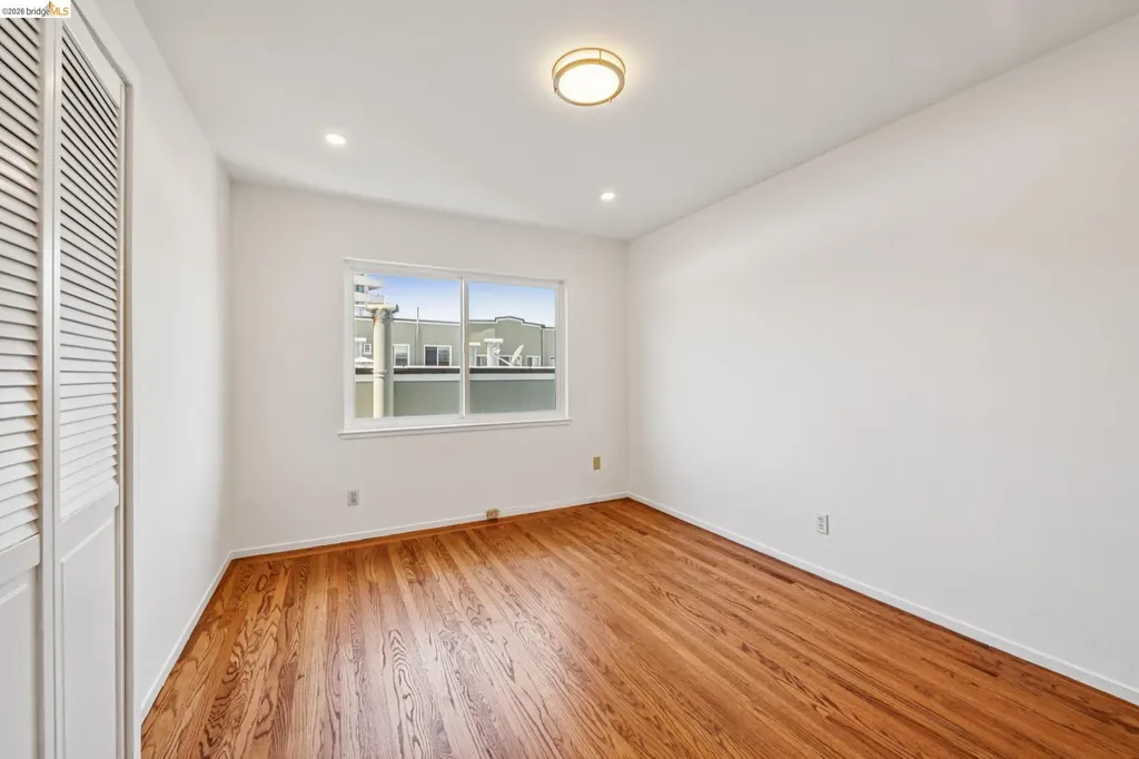 1410 Lakeshore Avenue Oakland CA 94606