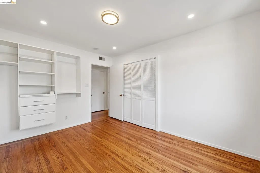 1410 Lakeshore Avenue Oakland CA 94606