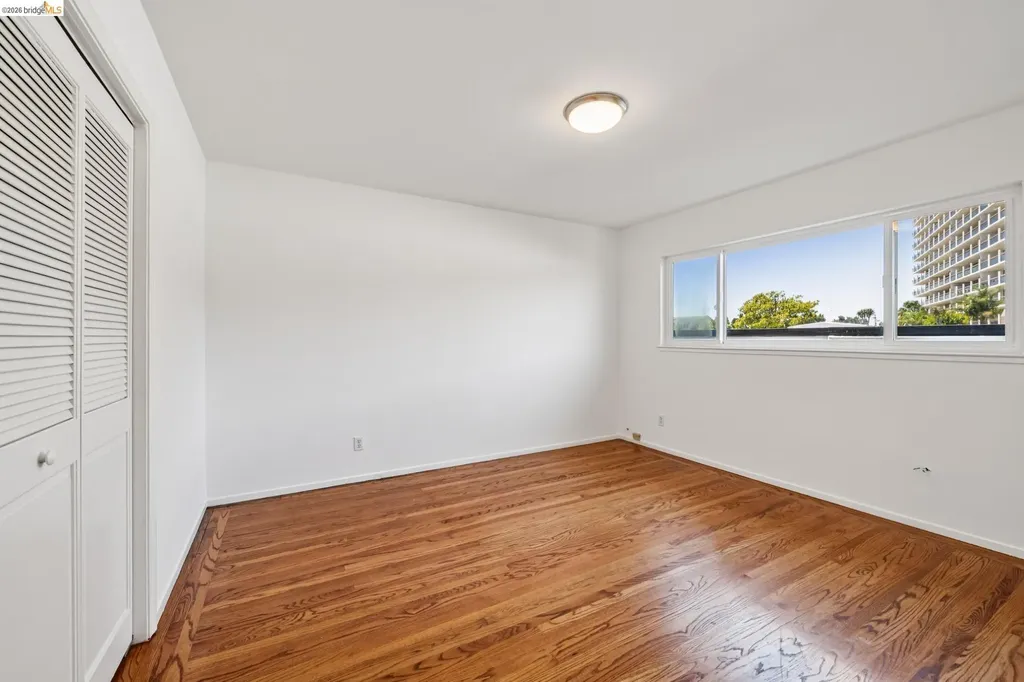 1410 Lakeshore Avenue Oakland CA 94606
