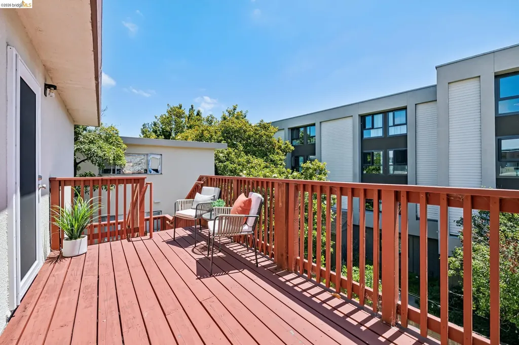 1410 Lakeshore Avenue Oakland CA 94606