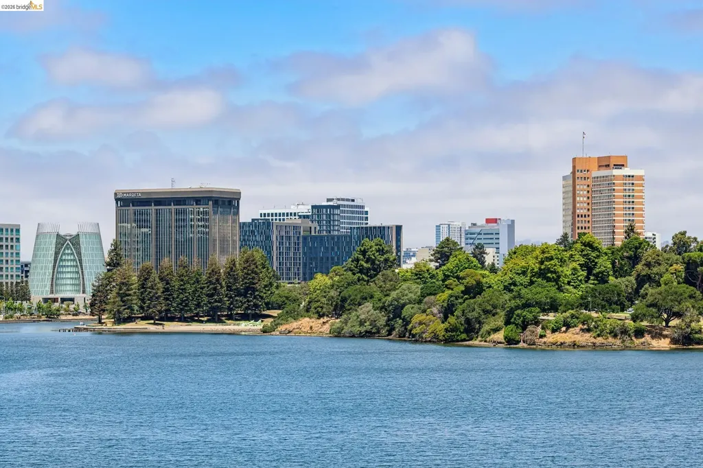 1410 Lakeshore Avenue Oakland CA 94606