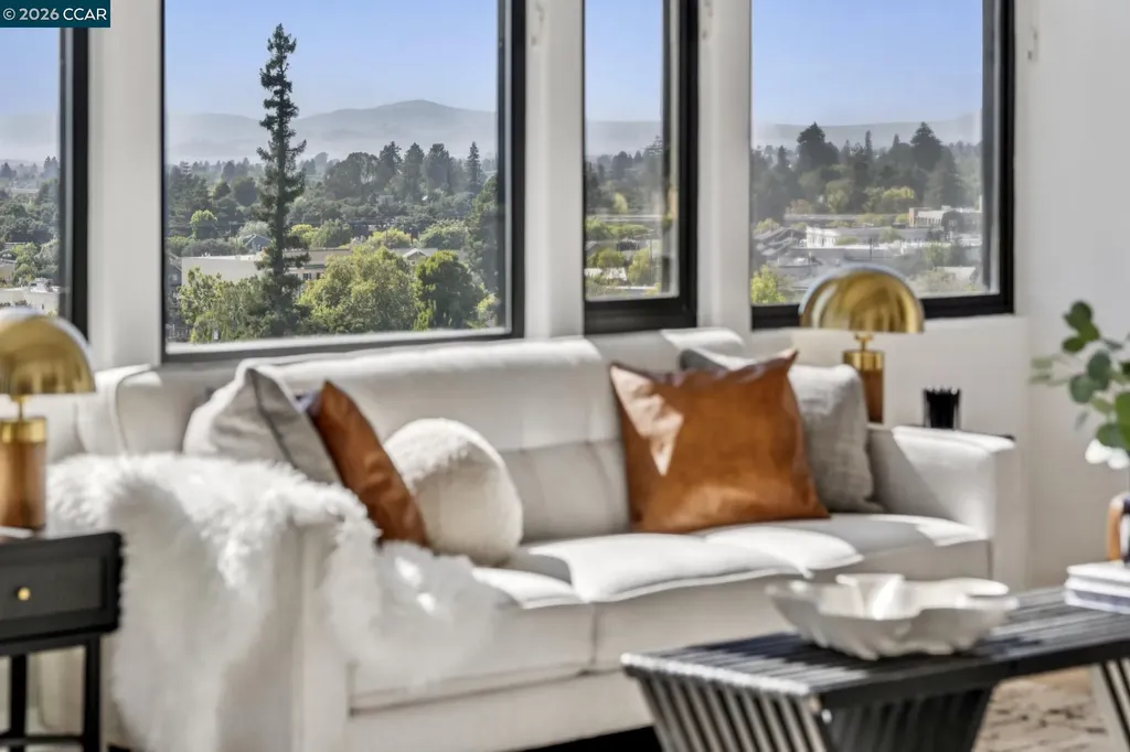 5400 Broadway Terrace Oakland CA 94618