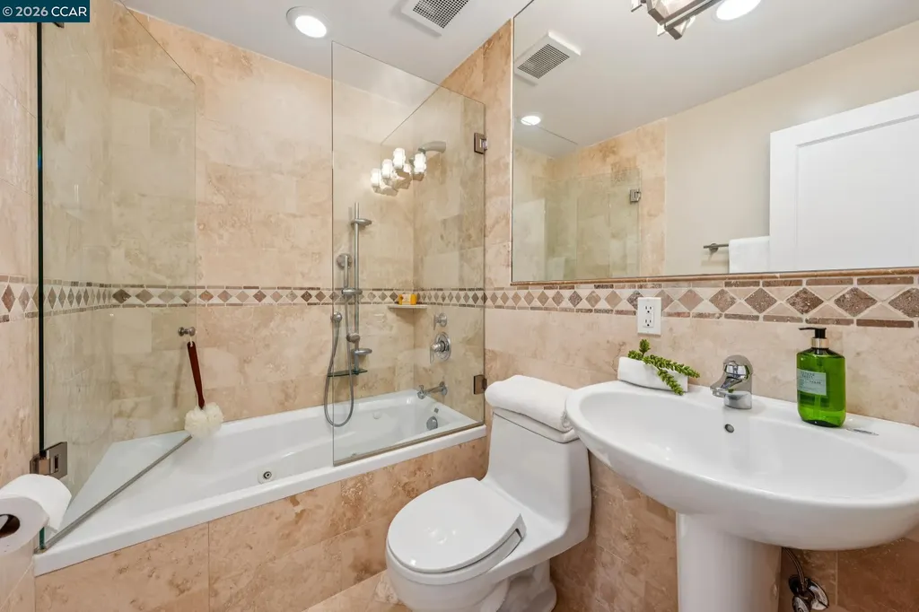 5400 Broadway Terrace Oakland CA 94618