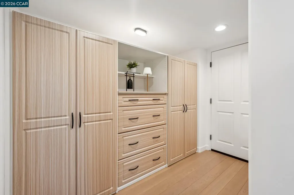 5400 Broadway Terrace Oakland CA 94618