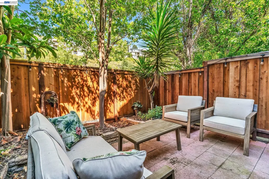 6003 Old Quarry Loop Oakland CA 94605