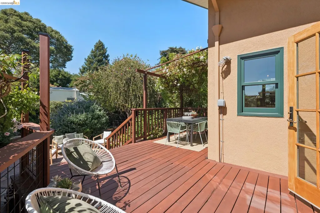 1645 Capistrano Avenue Berkeley CA 94707