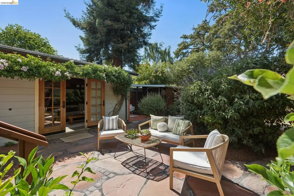 1645 Capistrano Avenue Berkeley CA 94707
